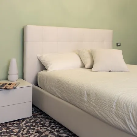 Alighieri Theatre Charming Lägenhet