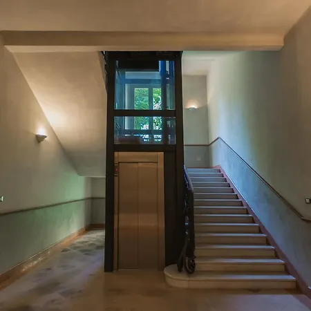 アパート Alighieri Theatre Charming *