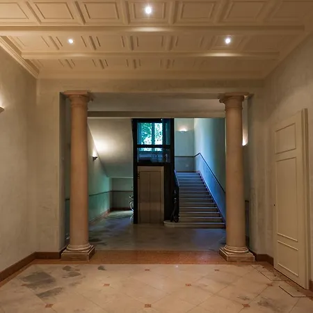 Alighieri Theatre Charming *