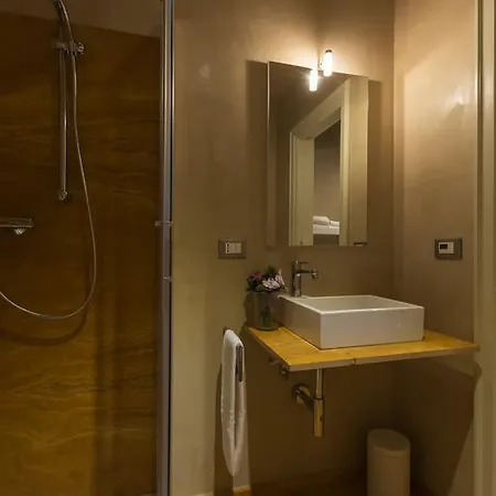 アパート Alighieri Theatre Charming *