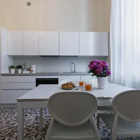 Alighieri Theatre Charming * ラヴェンナ